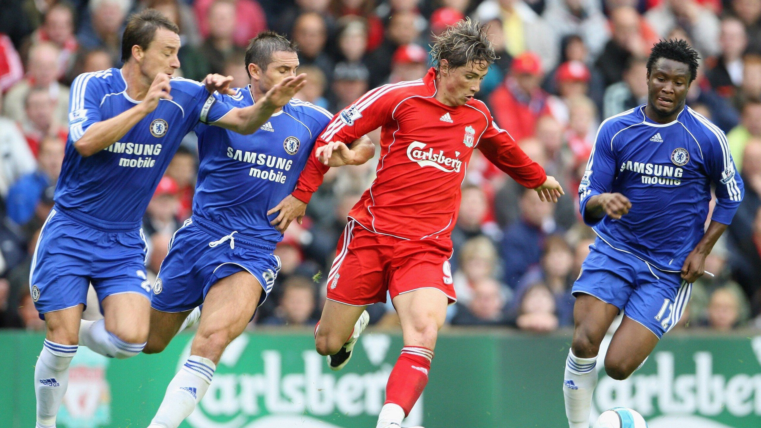 开云体育中国官网-美洲杯创新的赛场环境设计，美洲杯奖杯设计